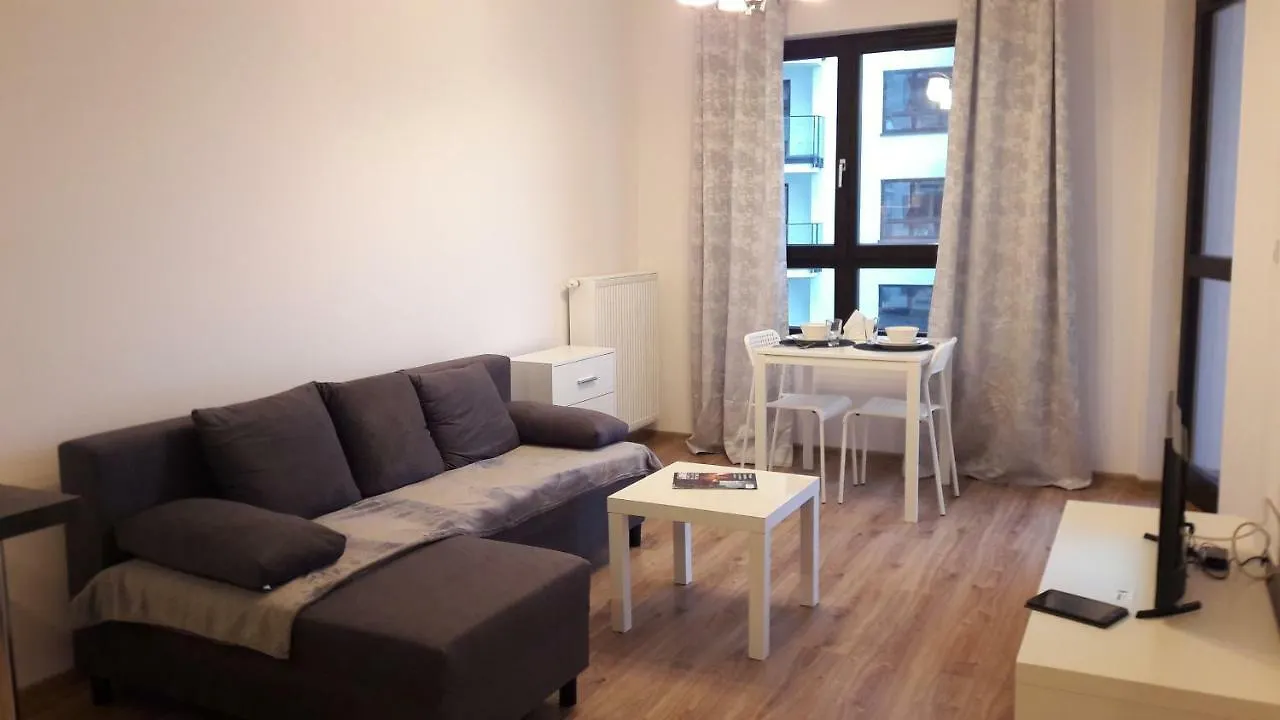 Newburg Apartments Wolska Varsóvia